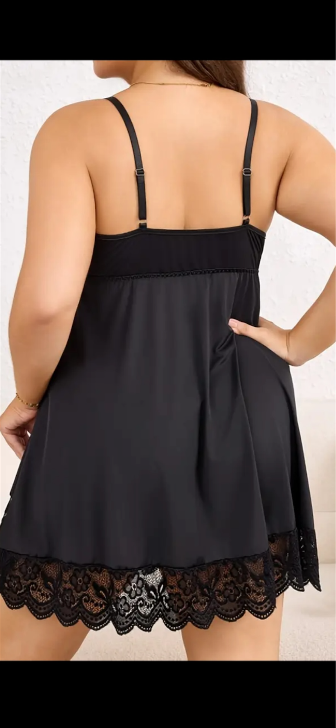 Juoda nėriniuota naktinukė „Midnight Touch“ (1XL–2XL)